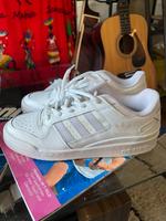 Super schöne Schuhe von Adidas Gr : 40 Neu. Düsseldorf - Oberkassel Vorschau