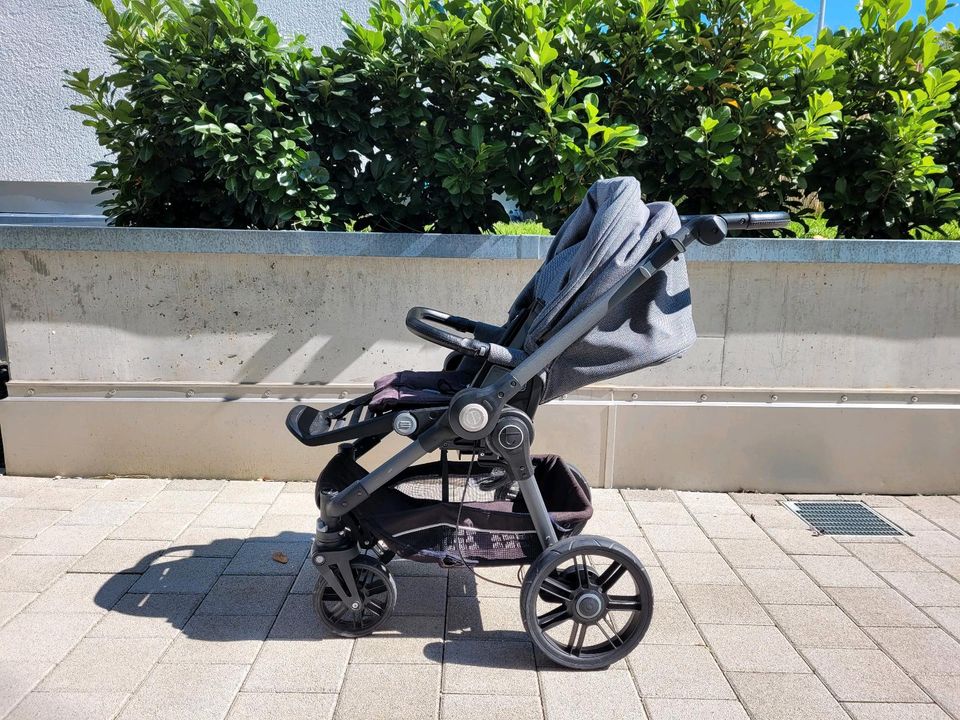 Kinderwagen Teutonia BeYou Elite mit Zubehör in Waiblingen