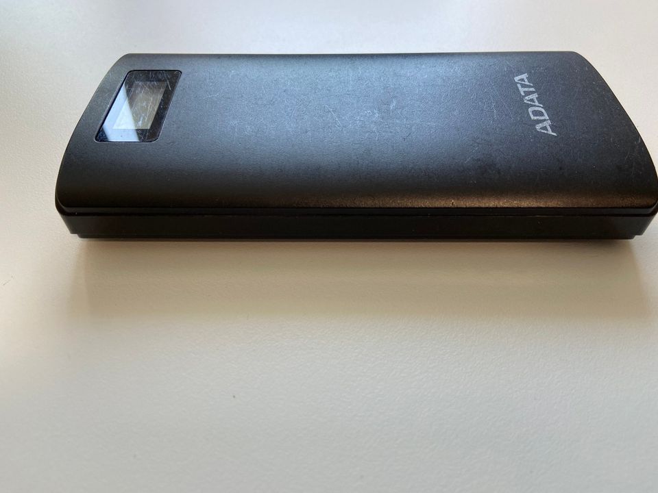 Adata Powerbank 20.000 mAH schwarz, Model P20000D in Erftstadt