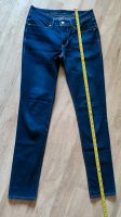 Levi's Mid Rise Skinny Stretch Jeans Blau Hose Damen W28 L32 Kr. München - Ismaning Vorschau