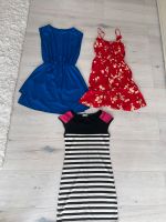 Sommerkleid (blau, rot, geblümt) Nordrhein-Westfalen - Werdohl Vorschau