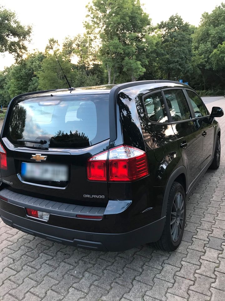 Chevrolet Orlando 1.8L -LS- 7 Sitzer 11/2012 in Lüneburg