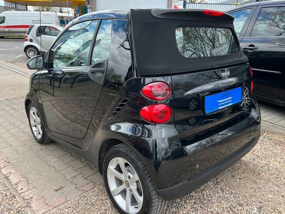 Smart ForTwo*2.HD*Cabrio*SHZ*E-Paket*F1*TÜV 01/25 in Berlin