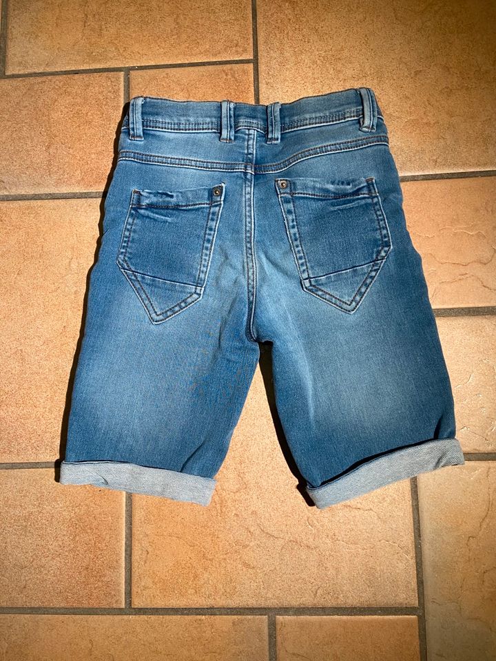 Shorts / kurze Jeans / Jeanshorts - used Optik - Gr. 152 in Telgte