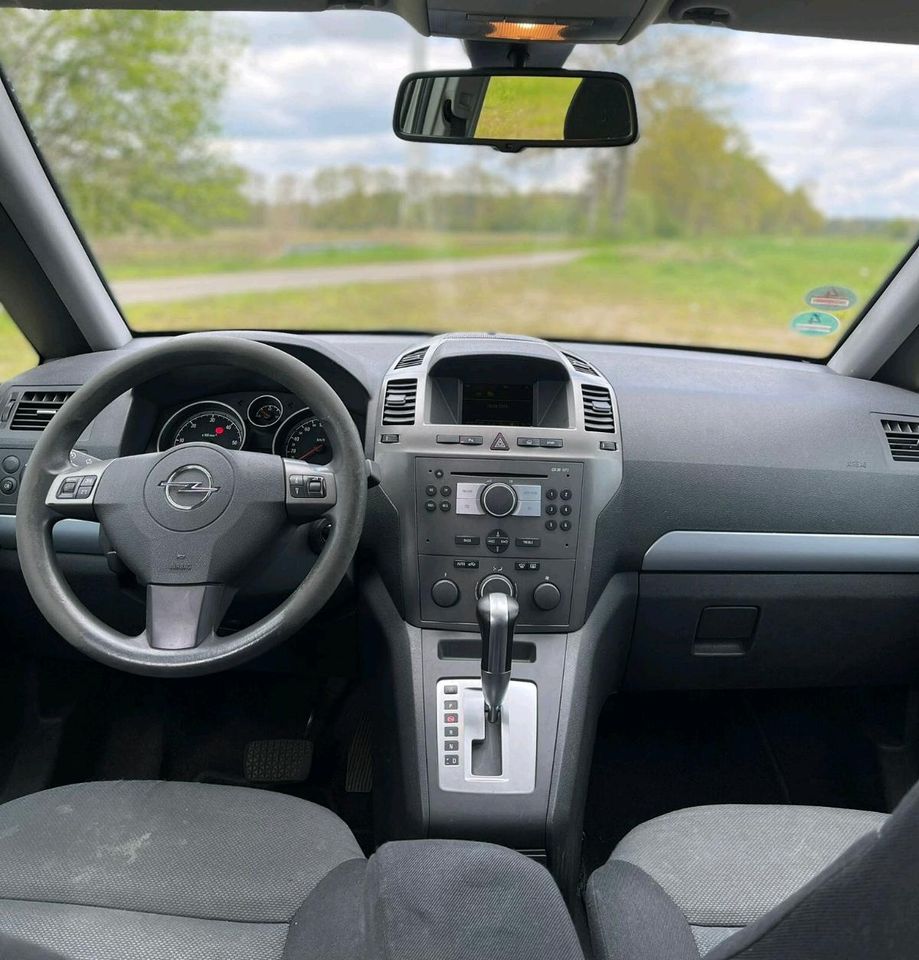 Opel Zafira 1,9 CDTI Automatik - TÜV 03/2025 - 7 Sitzer - AHK in Freren