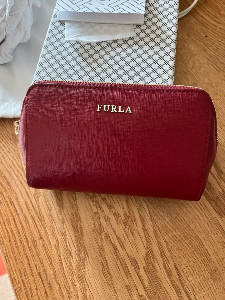 Furla Kosmetiktäschchen in Bremen