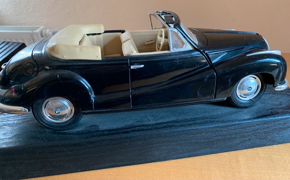 BMW 502 (1955) Modellauto von Maisto 1:18 Modellauto in Heilbronn