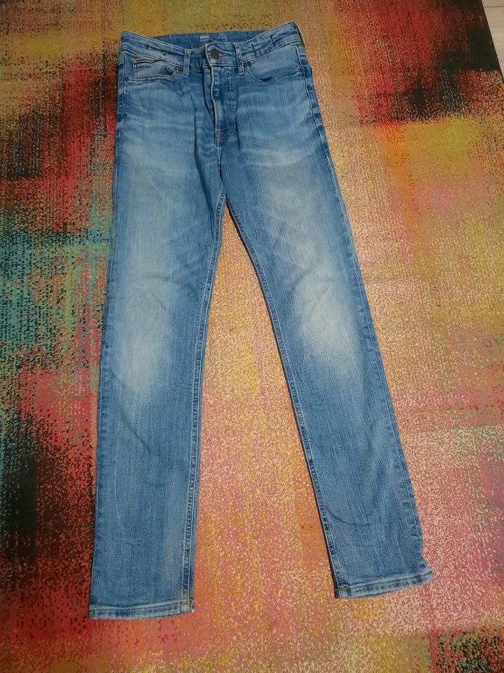 Jeans von Tommy Hilfiger 31/32 in sehr gutem Zustand in Eppelborn