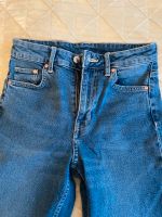 Denim Co Jeans blau Gr. 34 Mädchen High Waist *TOP*-Zustand Berlin - Tempelhof Vorschau
