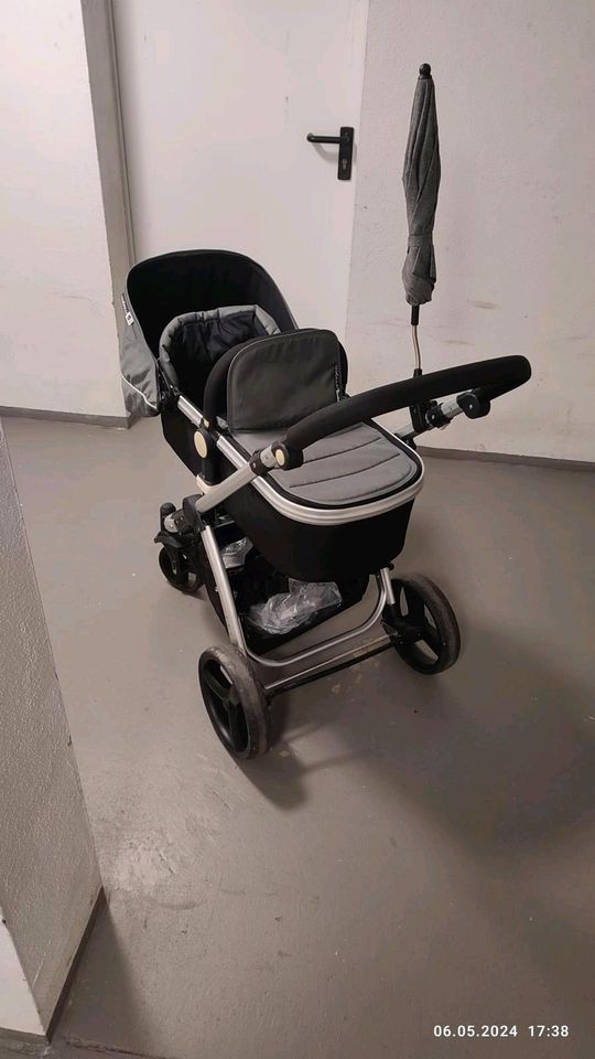 Kinderwagen in Meschede