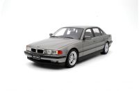 BMW e38 750iL Aspen silber 1:18 Nordrhein-Westfalen - Langenfeld Vorschau