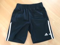 Adidas Sporthose mit Eingrifftaschen Größe 128 schwarz Niedersachsen - Winsen (Aller) Vorschau