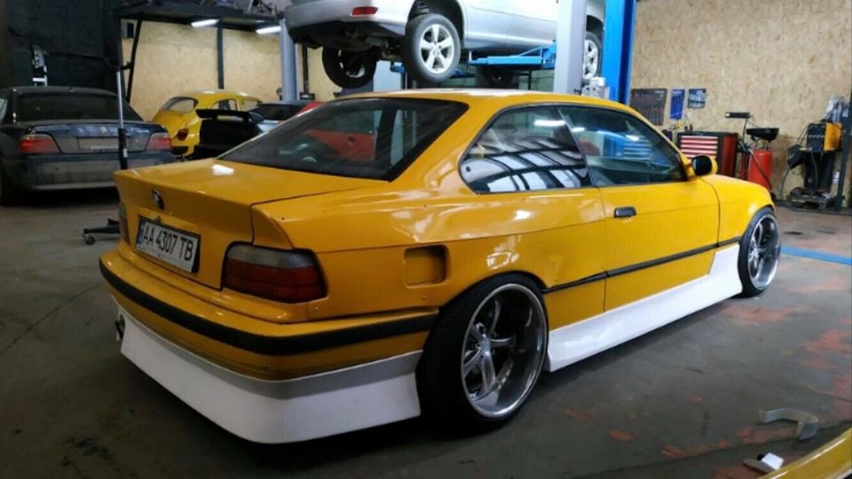 Rolling Elegance Aero Kit BMW E36 Coupe in Hagen