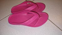 Crocs Badeschuhe Zehentrenner pink J1 Gr. 32/33 Rheinland-Pfalz - Bellheim Vorschau