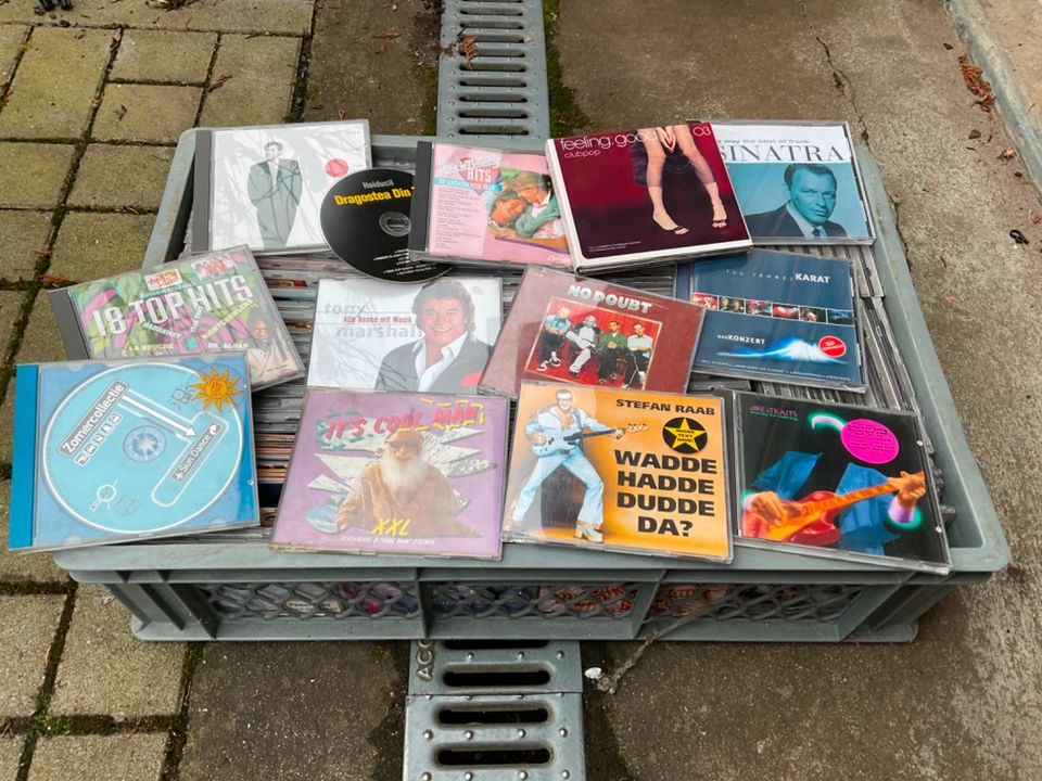 CD Kiste/CD Singles und CD Promotion/CD Rock+Pop+Deutsch/100 CDs in Berlin