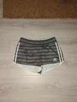 Adidas Shorts Hose kurz Kleidung Gr. XS 34 Sachsen - Bad Brambach Vorschau