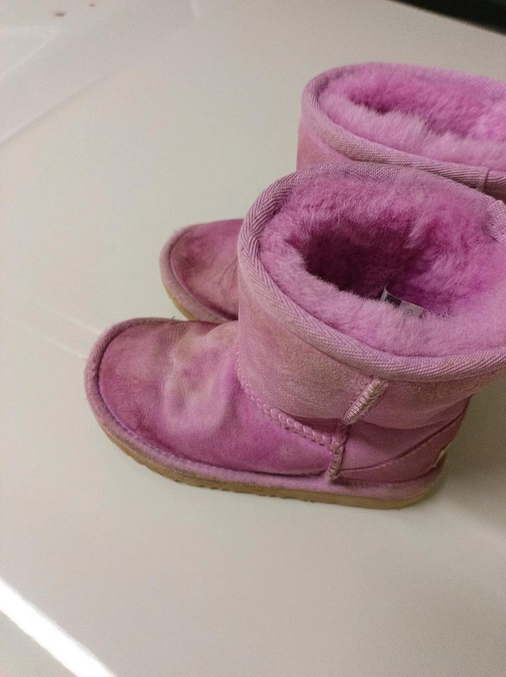 UGG Boots 27,5 Pink*Mädchen*Gebraucht in Trier