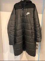Nike Damen Winter/Herbstmantel Nordrhein-Westfalen - Engelskirchen Vorschau