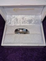 Verkaufe ein tollen Silber Ring mit drei Steine drin Baden-Württemberg - Bietigheim-Bissingen Vorschau