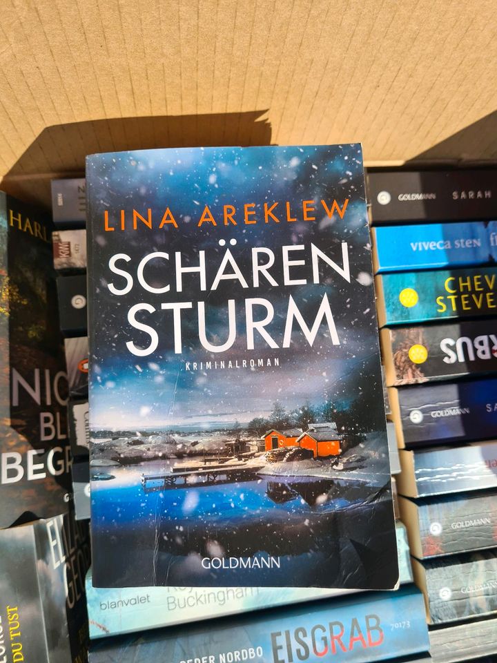 2 Kisten Krimi / Romane/ Thriller einmal gelesen / neuwertig in Weiterstadt