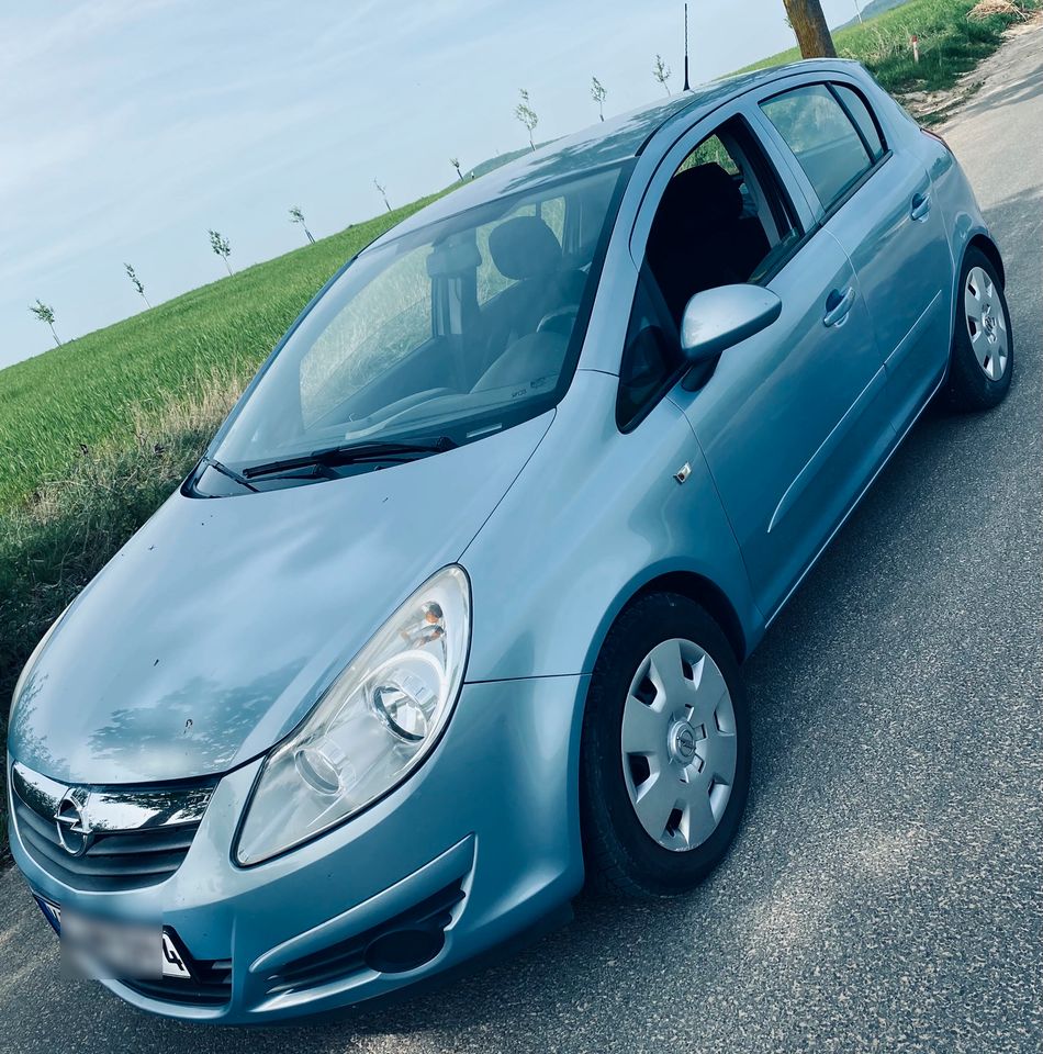 Opel Corsa in Hofgeismar