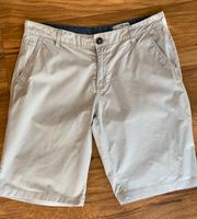 Takko Herren Bermuda kurze Hose hellgrau Gr. 33 Bayern - Obernbreit Vorschau