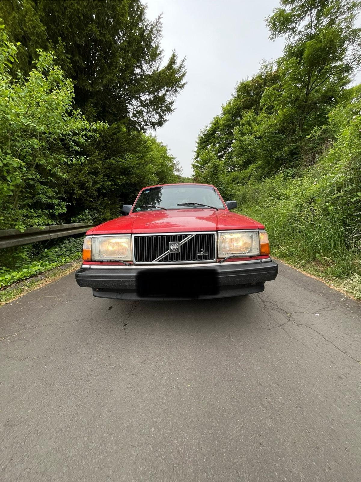 Abbildung des Autos Volvo 245 GL