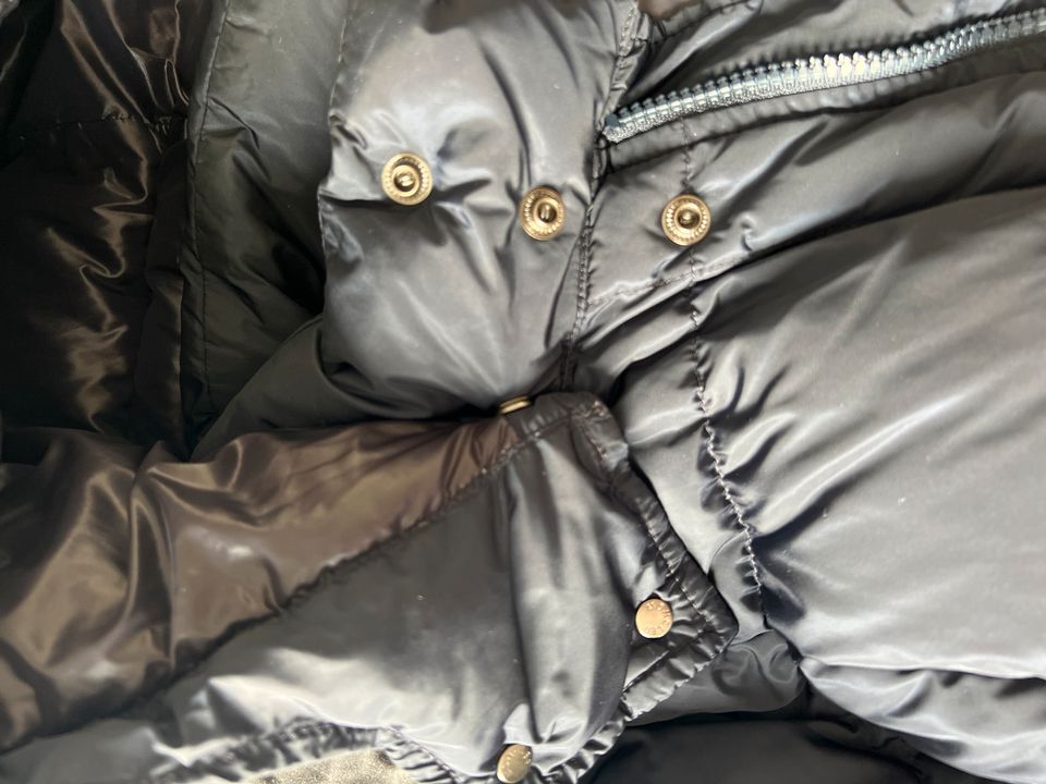 MONCLER Daunenjacke 100% authentisch/ Original/Legit(CERTILOGO) in Langenhagen