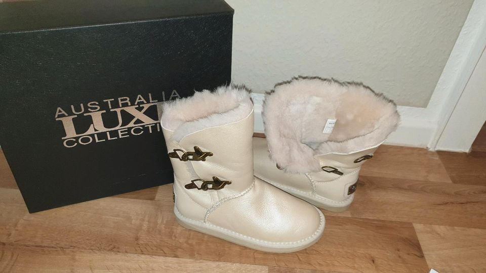 Australia Luxe Renegade Stiefel Boots 36 Pearl Lammfell OVP UGG in Berlin