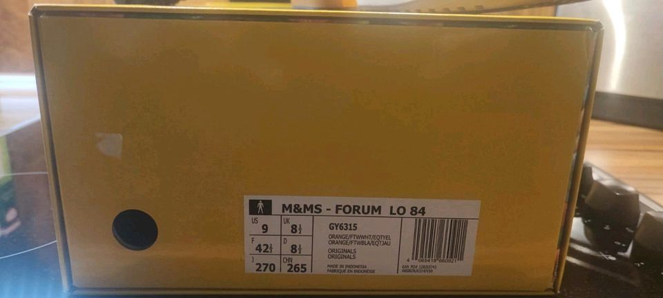 Adidas Orginal M&MS  EU 42 2/3 in Radebeul