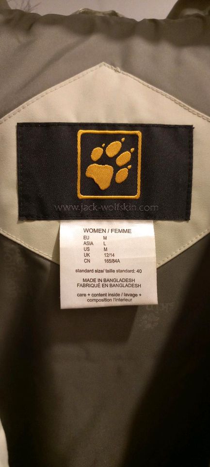 Jack Wolfskin Damen Jacke WInter Jacke ( Gr M ) in Centrum