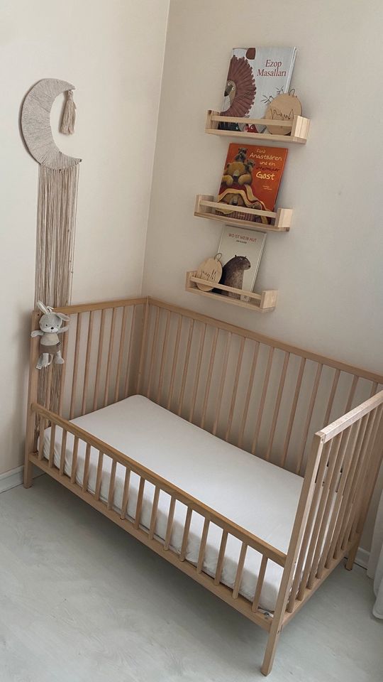 Ikea Kinderbett Babybett in Niddatal