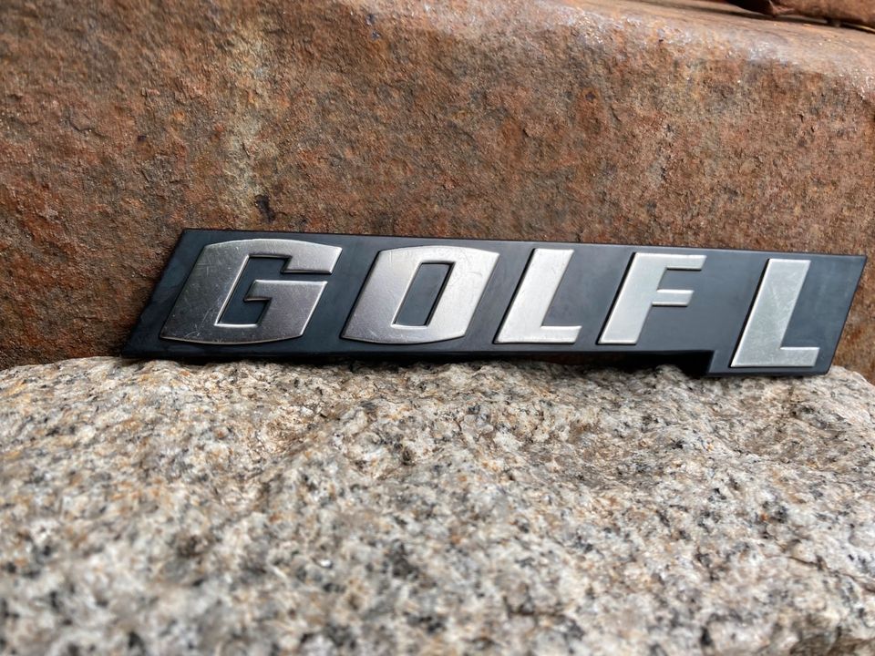 Golf 1 L Emblem Schriftzug in Südbrookmerland