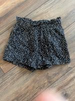 H&M kurze Hose Shorts dunkelgrau/gepunktet  Gr.110 *TOP* Brandenburg - Nauen Vorschau