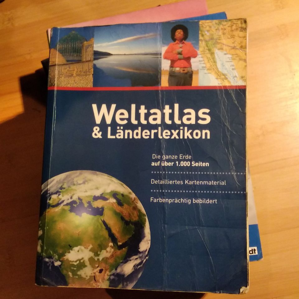 Weltatlas und Länderlexikon Die ganze Erde detailliertes Kartenma in Plate