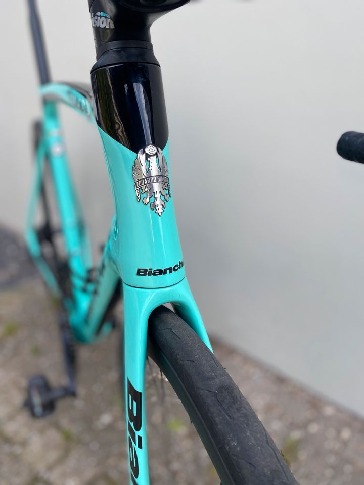 TOP BIANCHI OLTRE XR4 Disc Carbon Rennrad,Shimano Ultegra Di2 C36 in Nürnberg (Mittelfr)