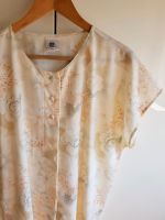 Original Vintage Bluse kragenlos Blumenmuster Blumen creme Blüten Hessen - Fulda Vorschau