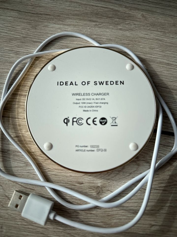 Wireless Charger Ideal of Sweden in Osnabrück