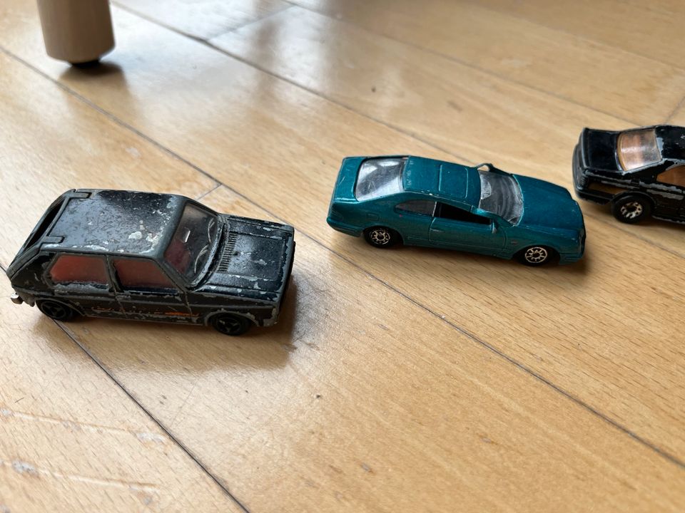 Spielzeugautos Matchbox Welly Audi, Renault Toyota in Achern