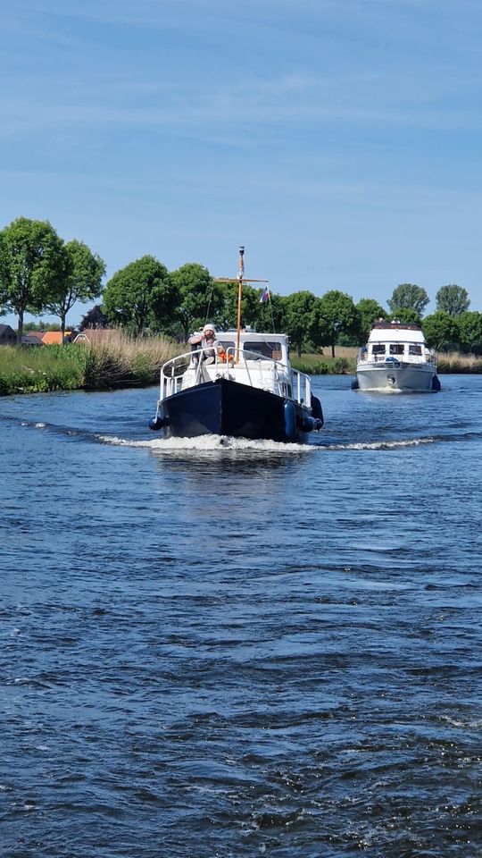 Stahlboot Oldtimer Rettungsboot in Lübeck