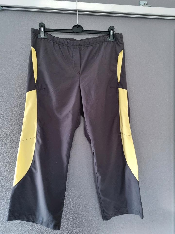 Sporthose von Chikiwi Sportswear in Größe 38 in graugelb in Niedersachsen -  Haselünne | eBay Kleinanzeigen ist jetzt Kleinanzeigen