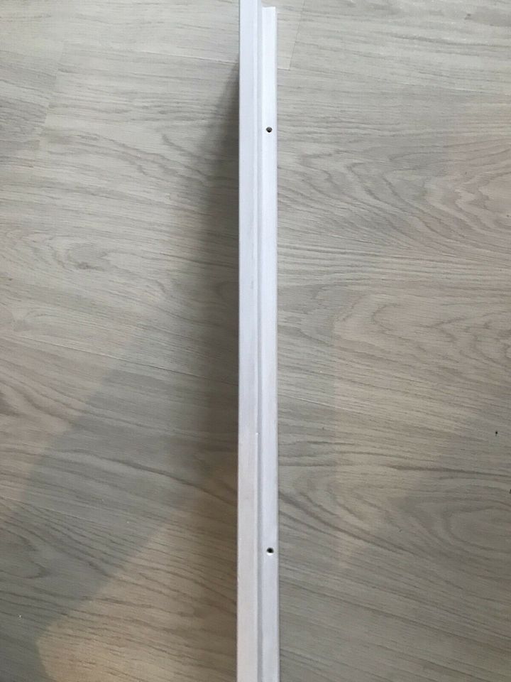 Ikea Regal weiß 80 x 10 x 2/3 cm in Fredersdorf-Vogelsdorf