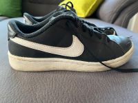 Nike Turnschuhe Größe 36 Niedersachsen - Westerstede Vorschau