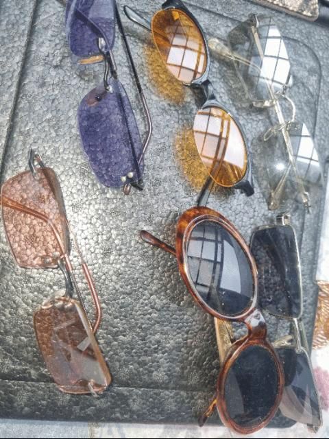 Sonnenbrillen verschiedene in Linnich