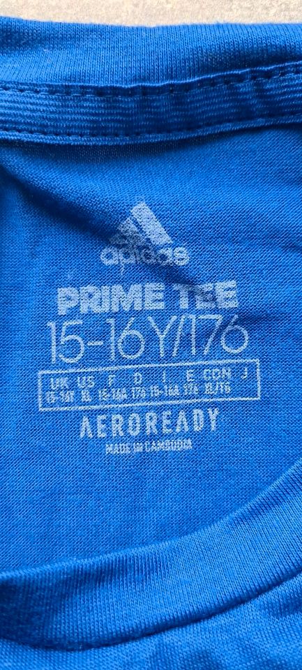 T-Shirt von adidas Gr. 176 in Bondorf