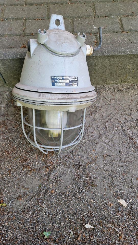 EOW Bunkerlampe DDR Industrielampe 10 Stück !Angebote erwünscht! in Eichwalde