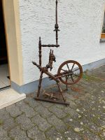 Spinnrad aus Eiche zu verschenken Rheinland-Pfalz - Asbach Vorschau