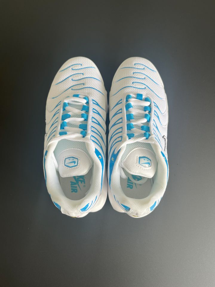 Nike Air Max Plus White Blue Fury Gr. 36 in Röhrnbach