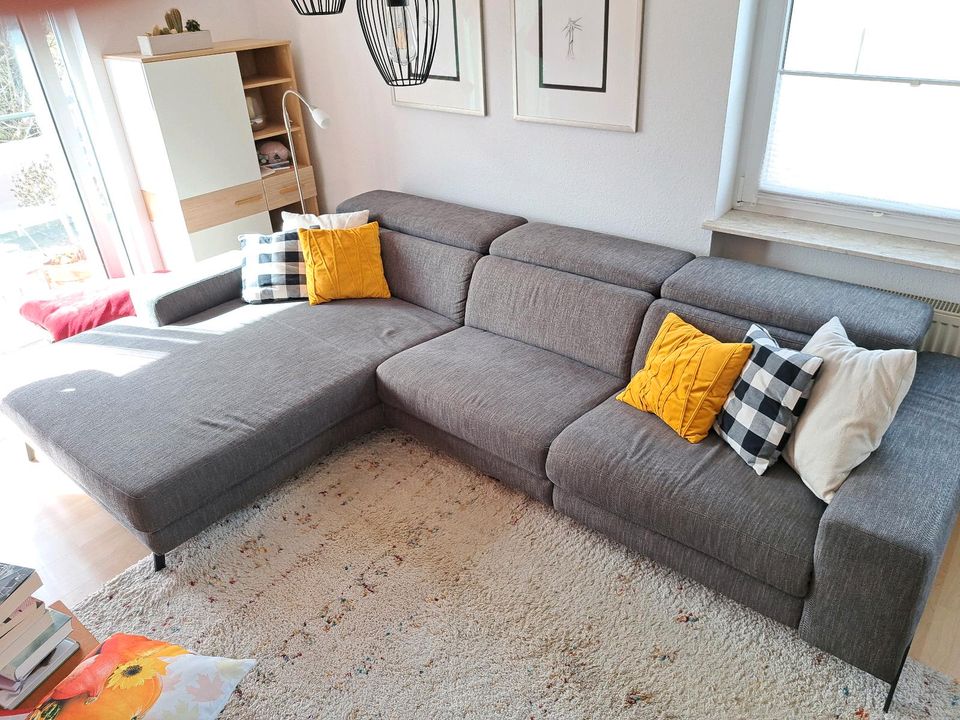 Sofa mit breitem Liegeteil und elektrischer Relaxfuktion in Zimmern ob Rottweil