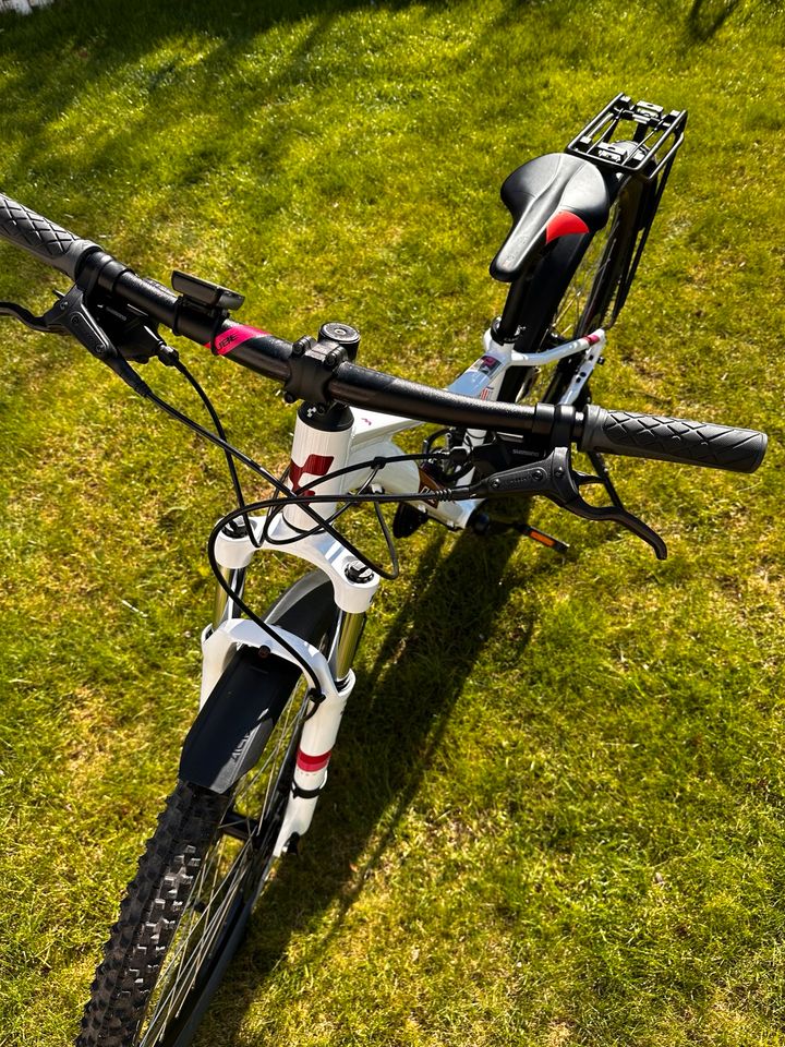 Cube Access WS Mountainbike white/ berry 13,5“-27,5“ in Bolanden